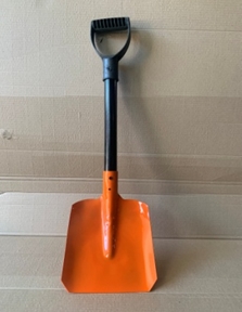 Лопата автомобильная "Практик" стандарт 710 мм метал